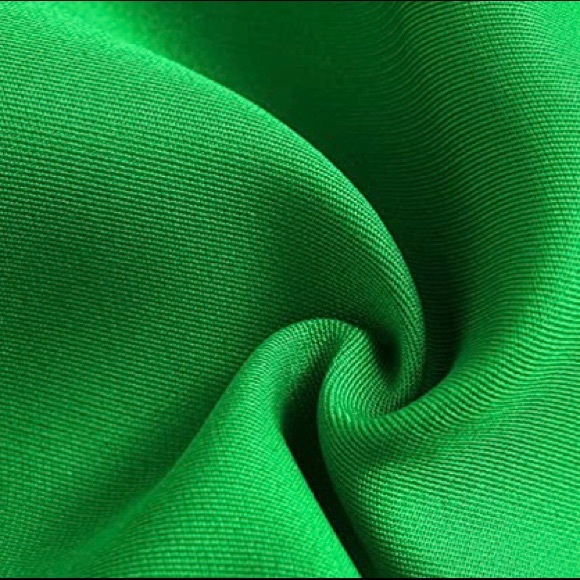 High Waisted Kelly Green Skater Circle Midi Skirt - Picture 4 of 5